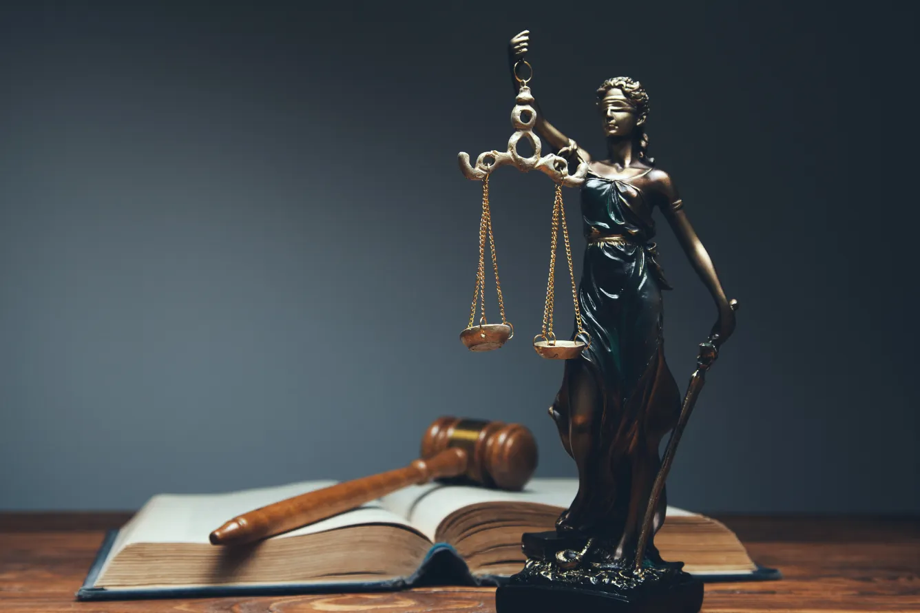SEC Lawyers Resign After Misconduct in DEBT Box Case, Agency Head Apologizes